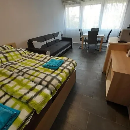 Apartmán Kozvetlen Vizparti Apartman Paroknak *